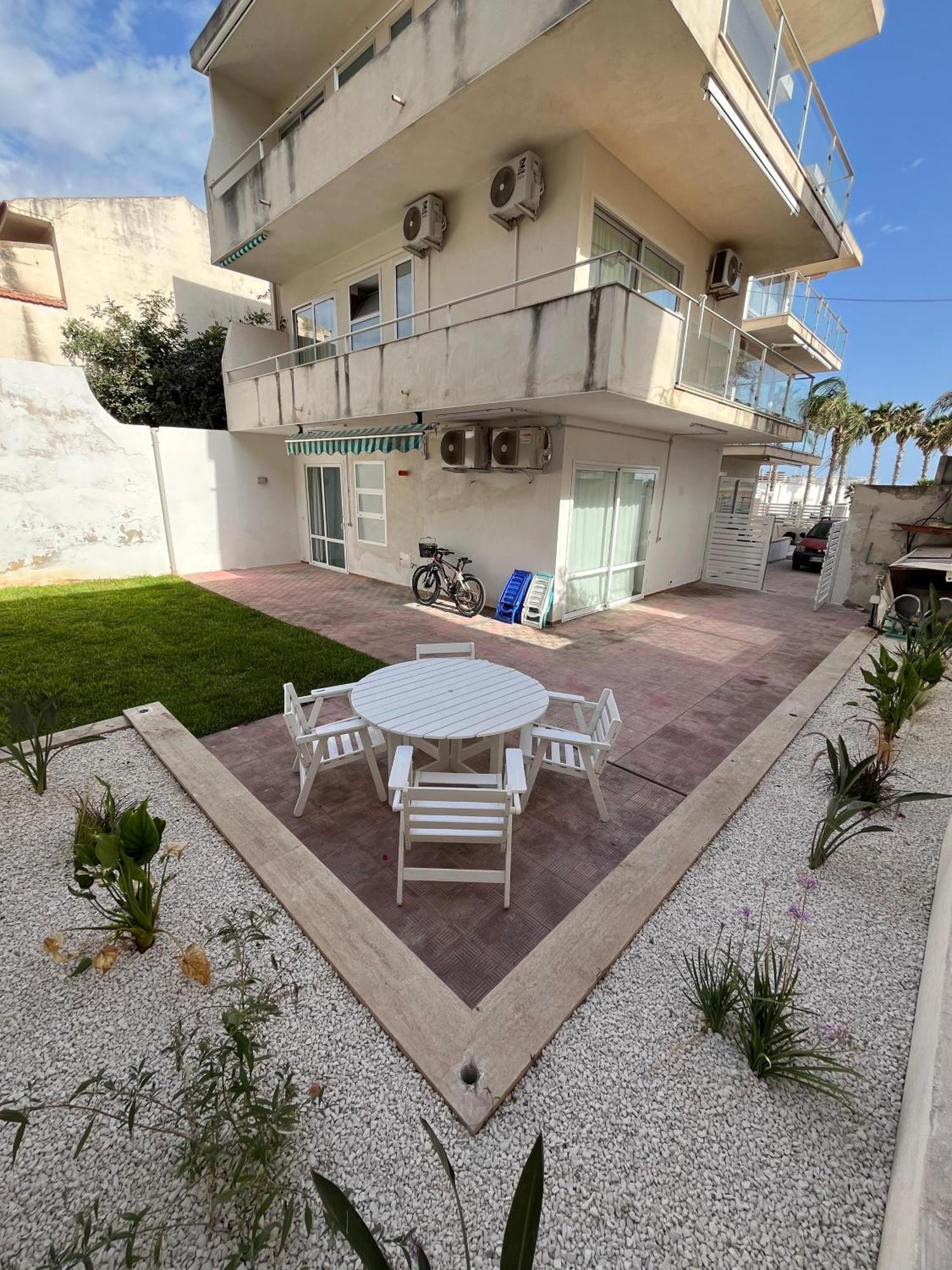 Delposto Marina Di Ragusa Exterior foto